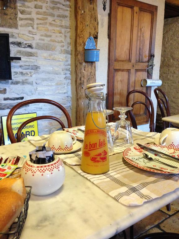 Logis Hotel La Grange Du Relais Colombey-les-deux-Églises Dış mekan fotoğraf