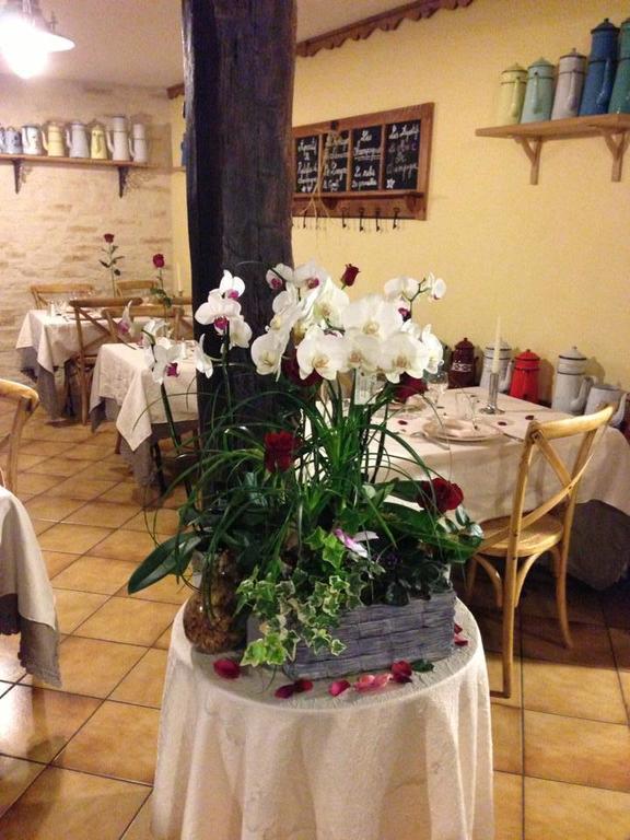 Logis Hotel La Grange Du Relais Colombey-les-deux-Églises Dış mekan fotoğraf